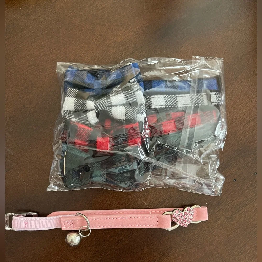 Miscellaneous cat or very small dog collars